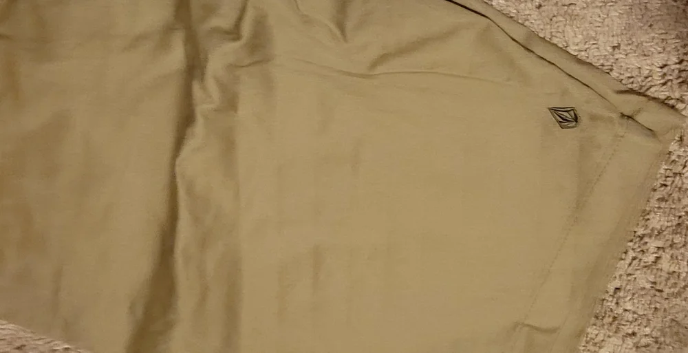 Shorts - Picture 5 of 8
